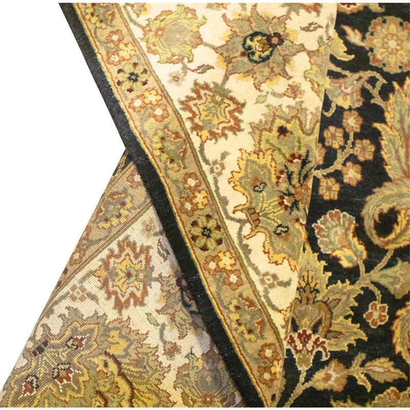 Tapis noir et crème noué à la main de haute qualité