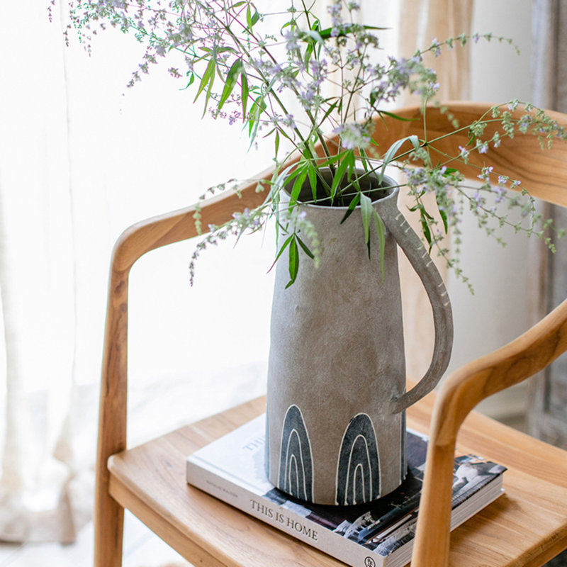Vase de table en terre cuite gris / bleu 13,58 po