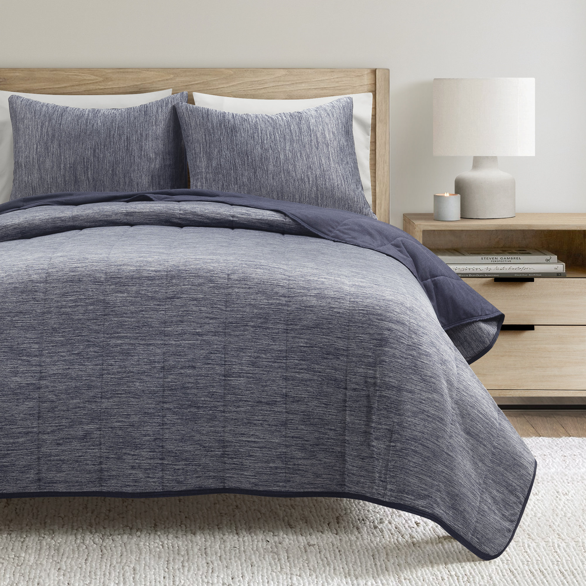 Delightful Dots Quilted Blanket NCU0TL327 main image 1