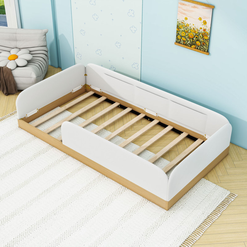Lit plateforme simple tapissier avec sacs de rangement et structure en bois robuste