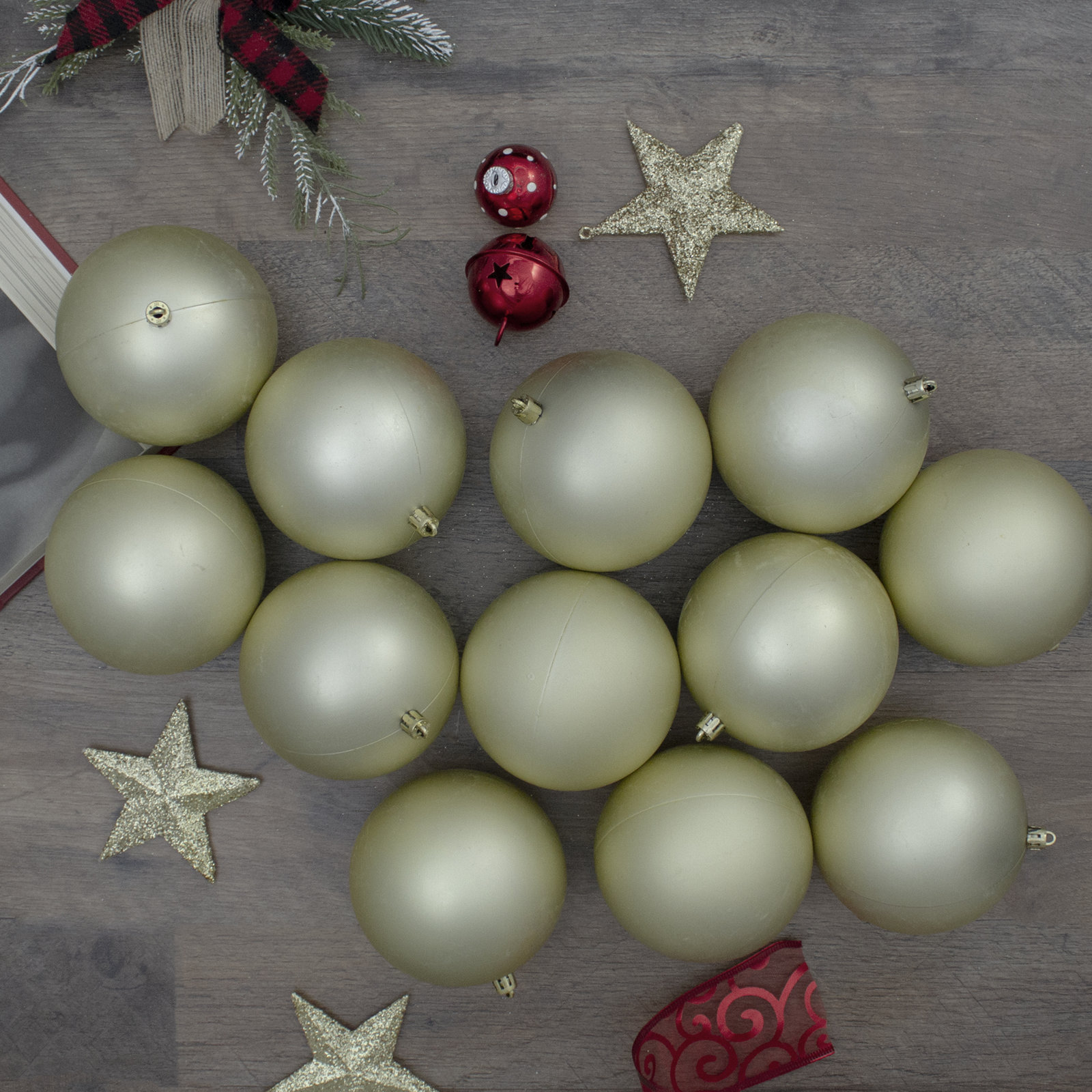 4" Shatterproof Bauble, Gold
