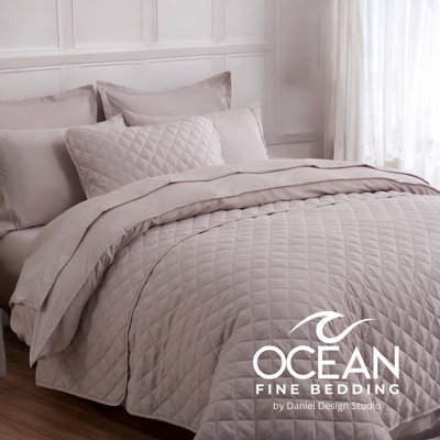 OCEAN FINE BEDDING Coverlet