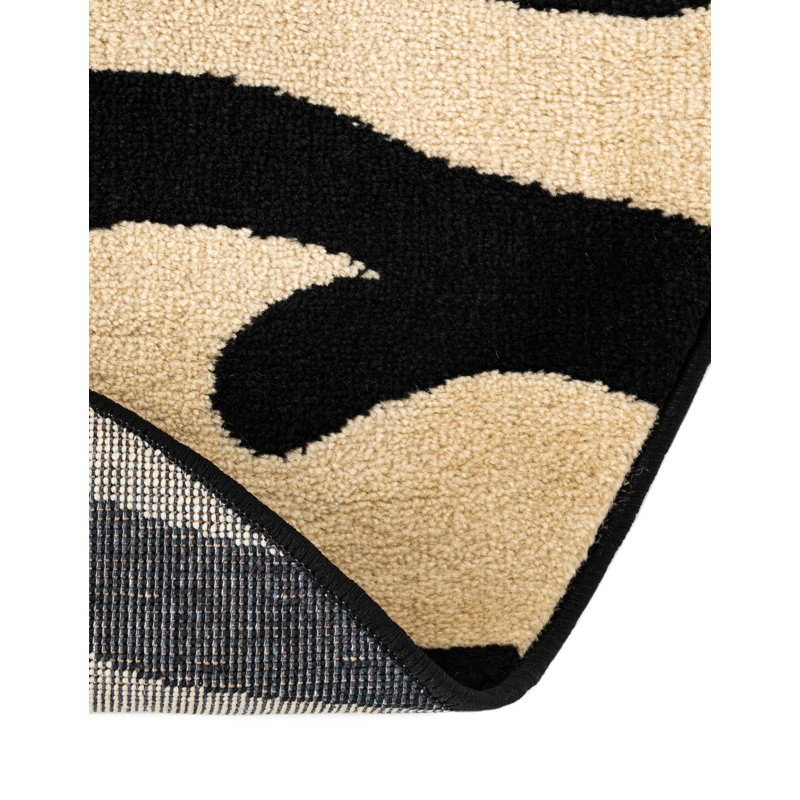 Testerman Animal Print Indoor Rug, Round 4'1"