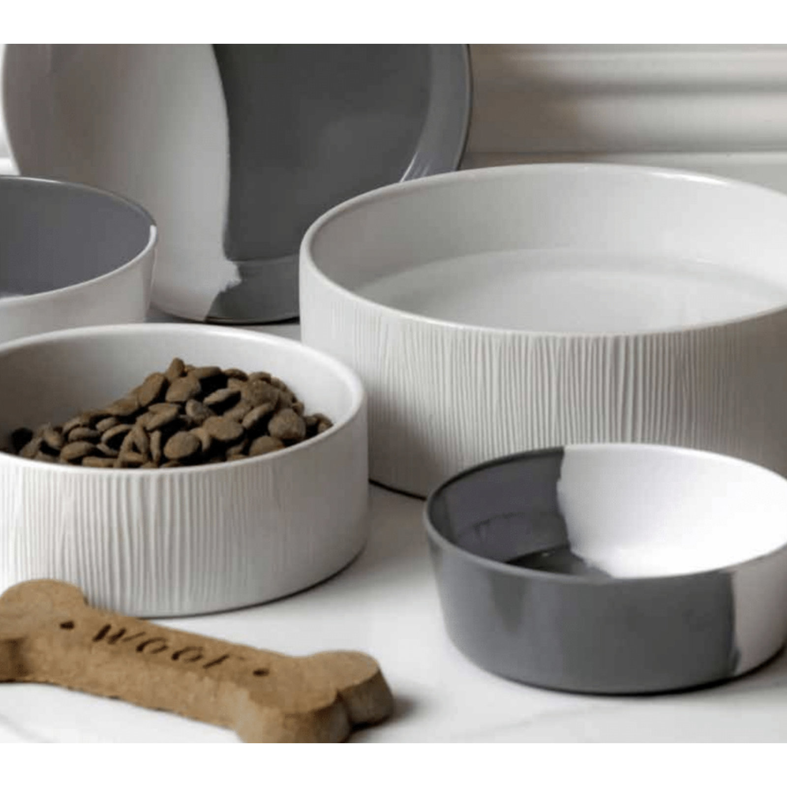 Maxen Pet Bowl, Gray, Large (5 cups / 40 fluid oz), 2.5"