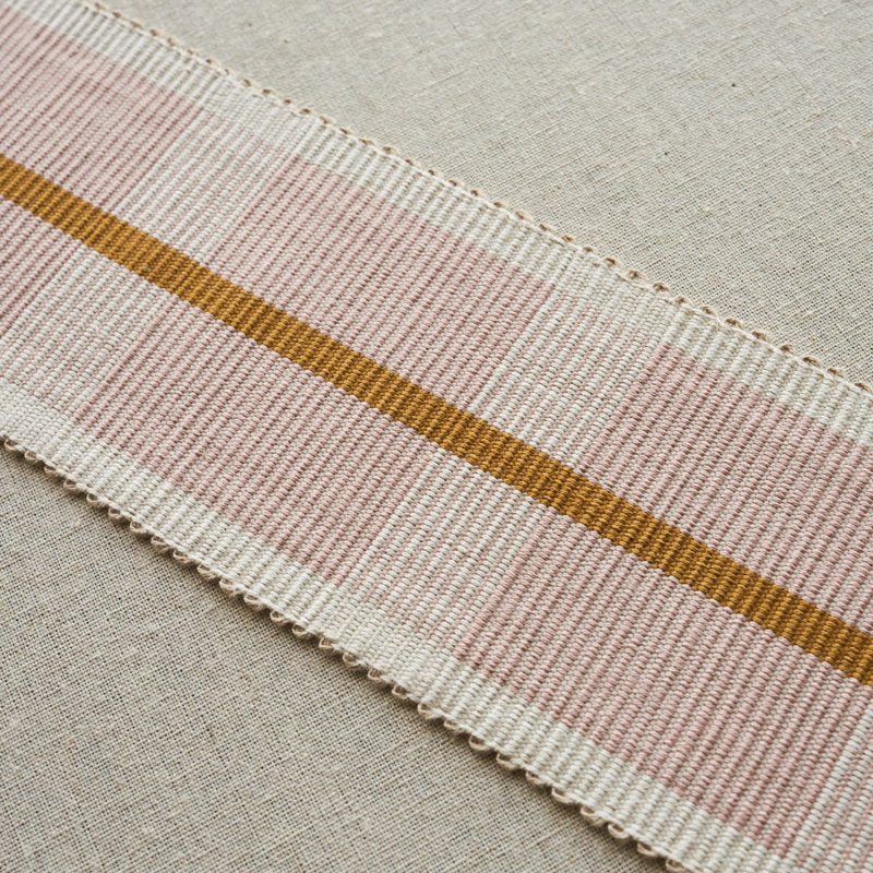Bande de calcaire brune Schumacher x Stephanie Seal, Rose quartz