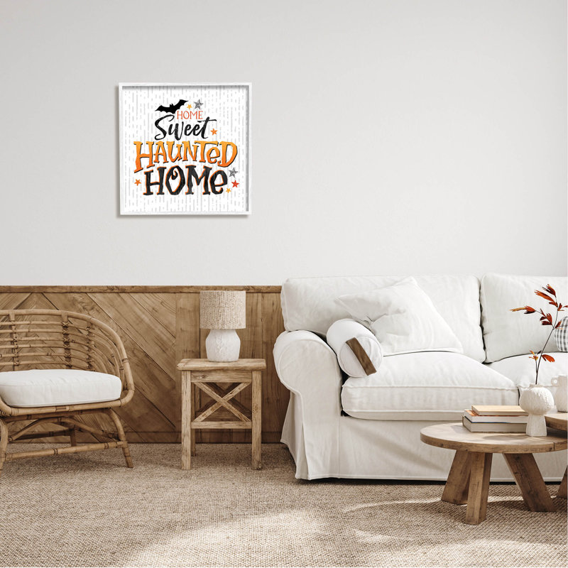 Doux maison hantée à motifs - 163, H 24 po x l 24 po x P 1,5 po, Giclée encadrée blanc bord de mer