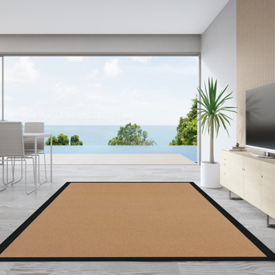 Tapis berbère beige foncé avec bordure en coton noir fait à la main Nannette