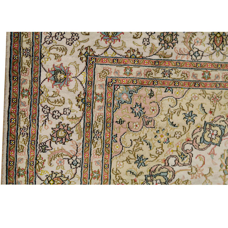 Oriental Area Rug in Ivory