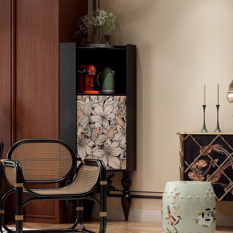 Armoire de coin en bois massif