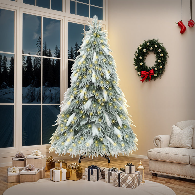 Arbre de Noël illuminé enneigé 6 pi