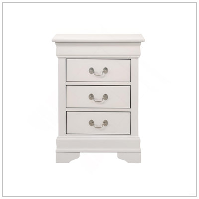 Table de chevet intemporelle avec tiroirs spacieux et fabrication durable pour un rangement élégant dans la chambre à coucher