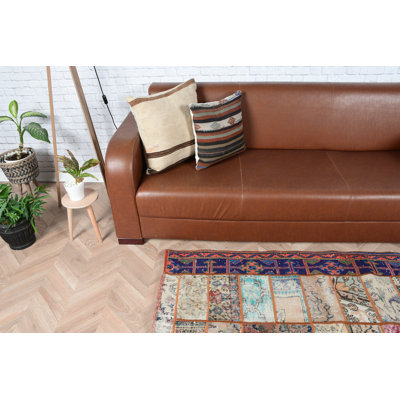Petit tapis turc en patchwork tissé à la main, idéal pour la chambre à coucher dans un style bohémien Oushak offrant un look antique