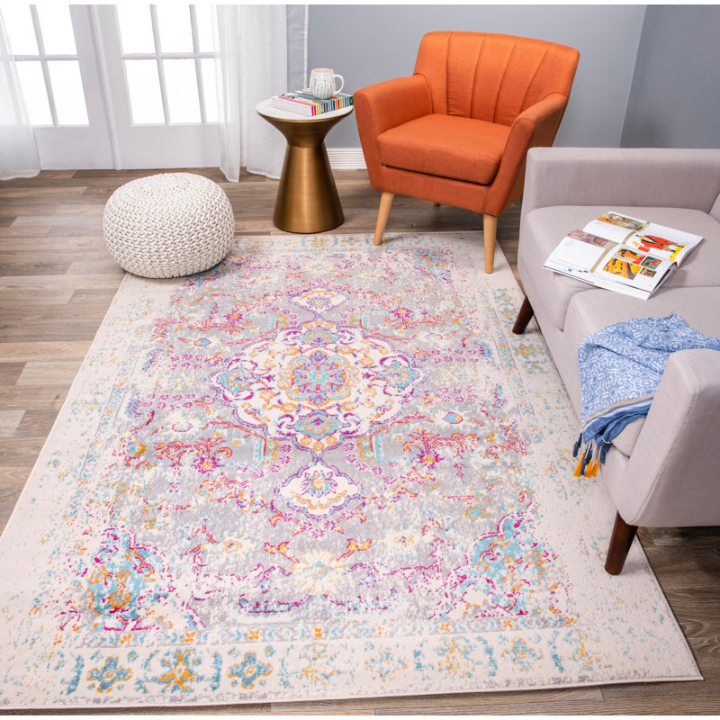 Hartig Oriental Indoor Rug, Rectangle 5' x 7'