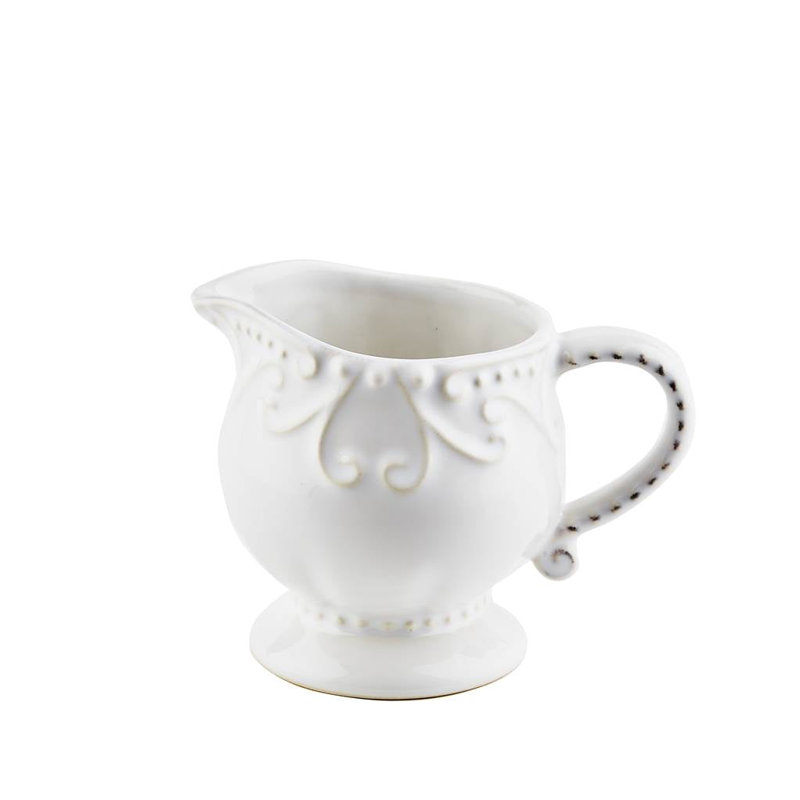 Isabella Creamer , Pure White