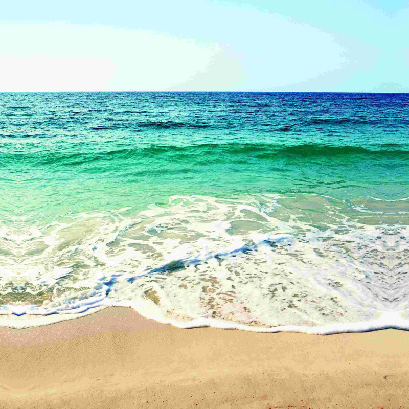 Vue sur une plage, H 12 po x l 12 po