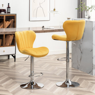 Pivot jaune (paire) - rembourré, réglable en hauteur, look contemporain, siège velouté, repose-pieds pratique revêtu (de 2) tissu en velours doux réglable, rembourrage en mousse épaisse, ligne verticale moderne