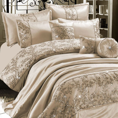 Gigi Embroidered Duvet Cover Set