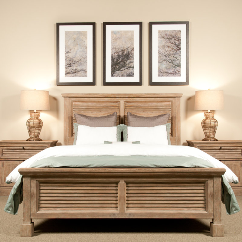 Parfondeval Standard Customizable Bedroom Set