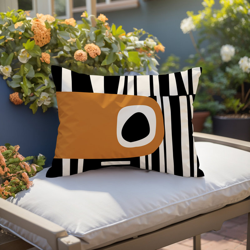 Oreiller rectangulaire réversible intérieur / extérieur Jina, Orange brûlé / noir / blanc cassé, H 14 po x l 20 po
