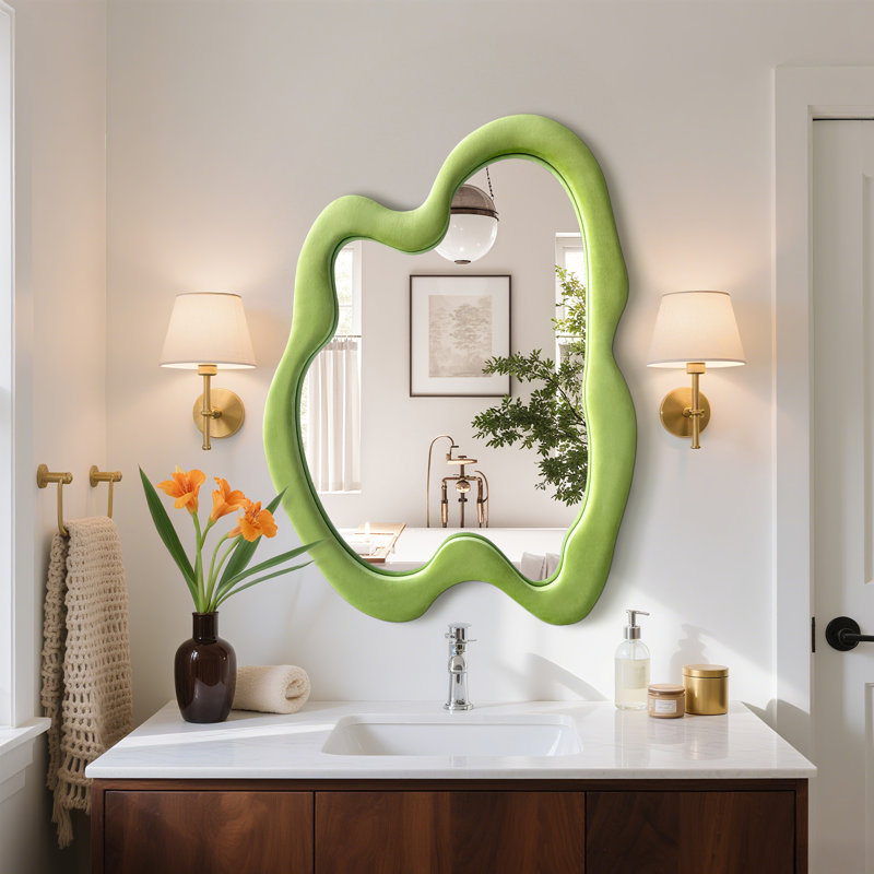 Miroir mural décoratif de forme irrégulière avec cadre enveloppé de velours, 36 po x 28 po, Vert