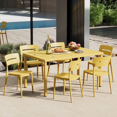 6-Person Outdoor Rectangular Dining Set