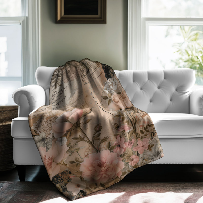 Couverture matelassée à motifs floraux, L 60 po x l 50 po