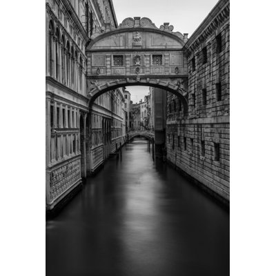 Pont noir et blanc des soupirs