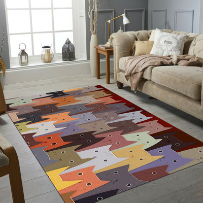 Chic Non-Woven Printed Rug with Intricate Floral Design and Soft Colors Ideal for Any Living Space