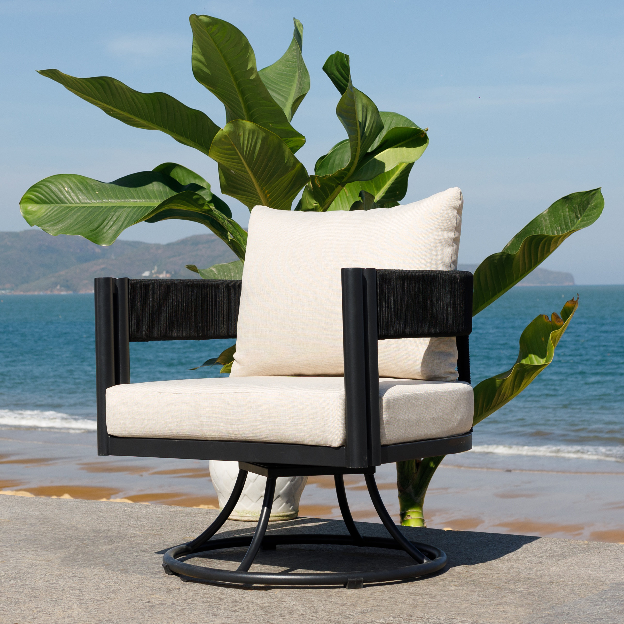 Safavieh サファヴィア Waverlyアクセントチェア パープル Safavieh Viola Swivel Chair & Reviews | Wayfair