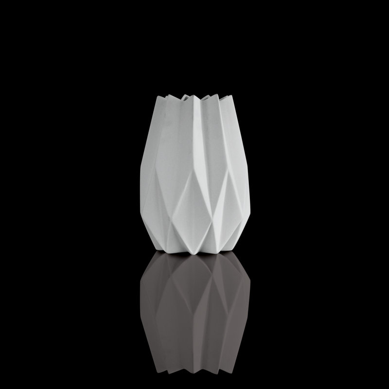 Polygono Star Handmade Table Vase, 21.5cm H x 15cm W x 15cm D