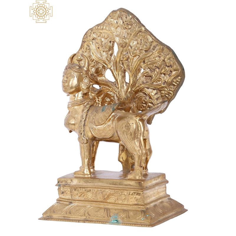 Figurine Kamdhenu Cow sous Kalpavriksha