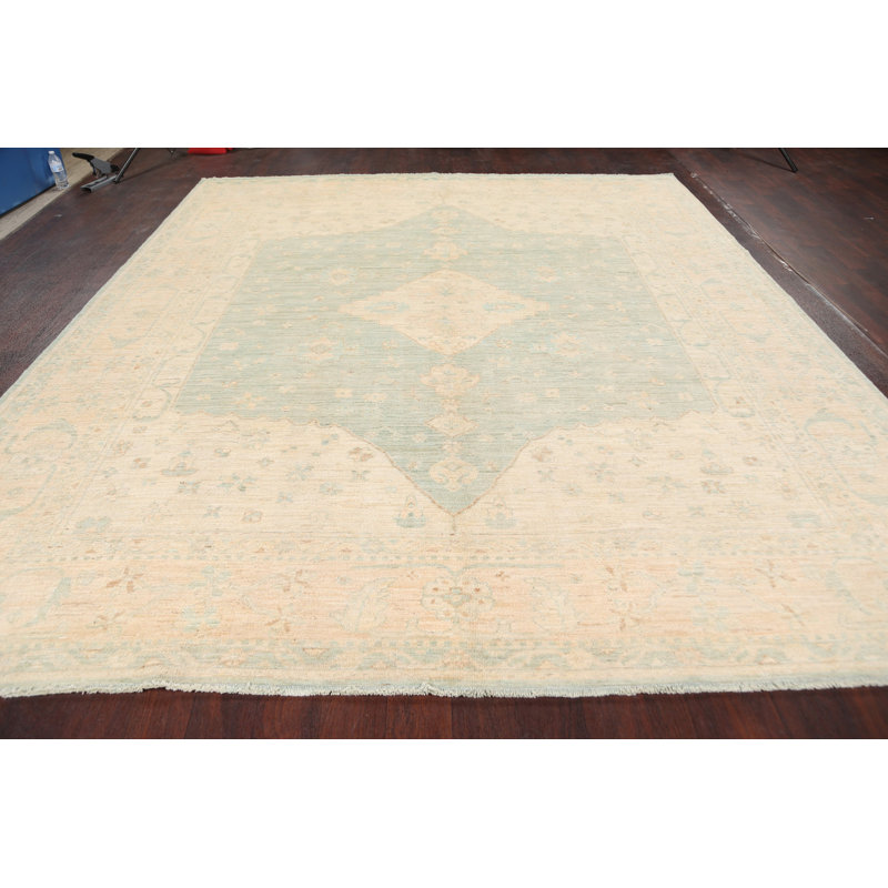 Tapis décoratif en laine de conception unique noué à la main New Age Oushak beige/vert 9 pi 3 po x 10 pi 10 po New Age