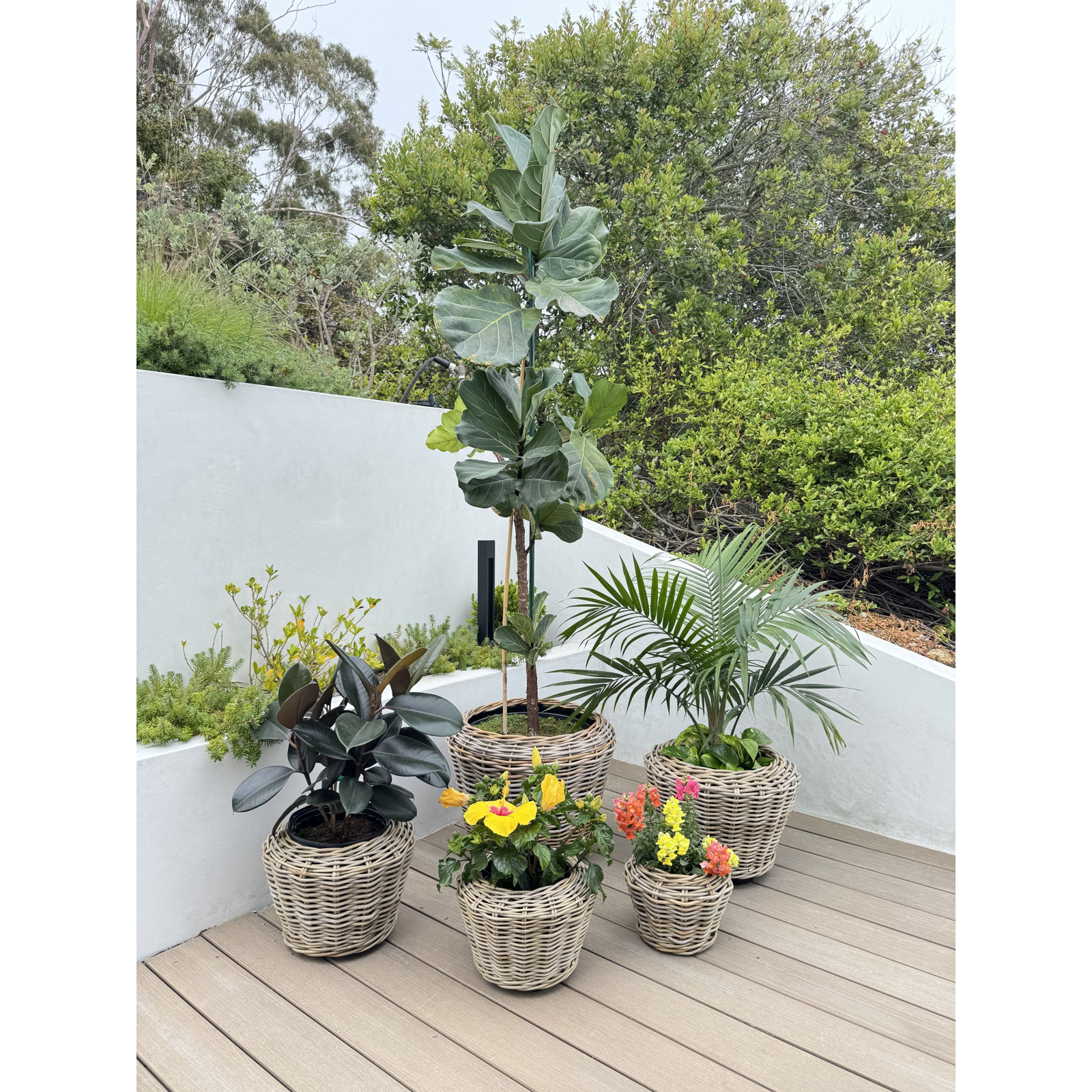 Ayriauna Urn Planter, 17" H x 21.5" W x 21.5" D