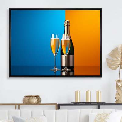 «Blue and Gold Champagnes Contrast Collage» - Impression sur toile vin et champagne