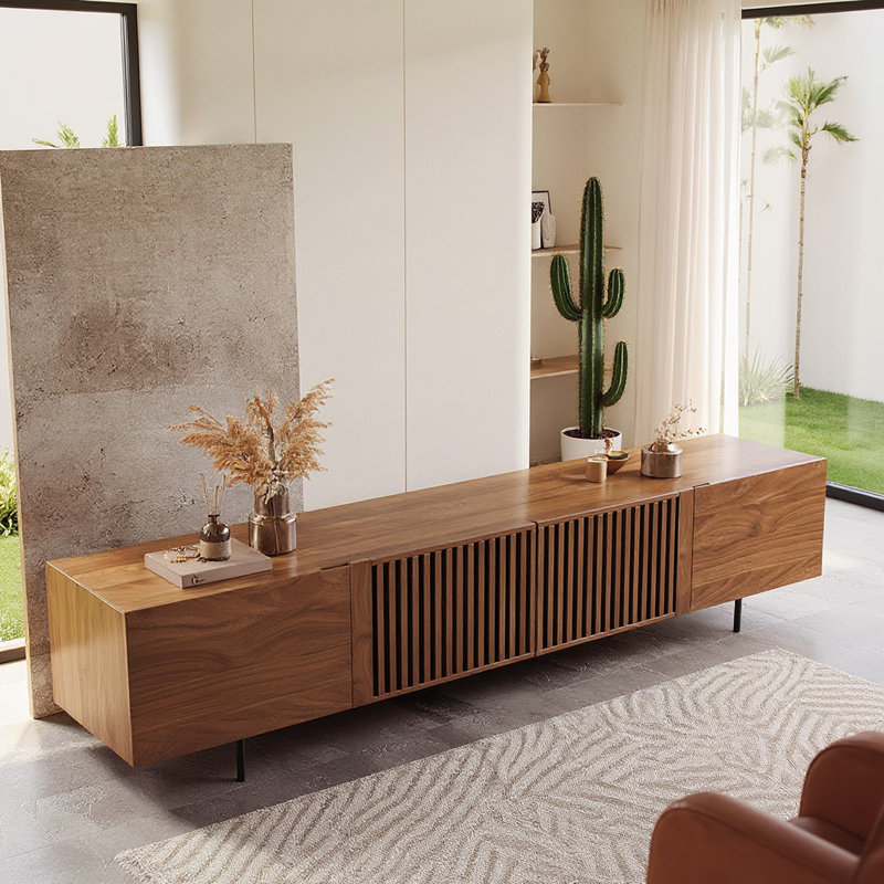 Meuble télé Mid-Century moderne avec portes à lattes et 4 compartiments intérieurs, H 21,65 po x L 94,48 po x l 15,75 po