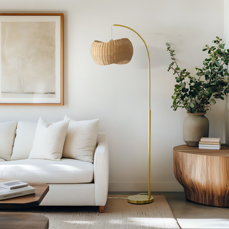 Lampe sur pied arquée avec abat-jour en osier beige 78 po Wave, finition dorée, ampoule DEL incluse, style Mid-Century moderne et bohème