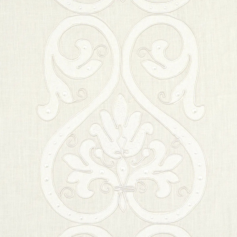Tissu transparent brodé Medici