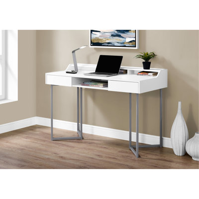 Bureau d'écriture pour bureau à domicile, 122 cm (48 po) de long, stratifié blanc avec structure en métal gris, tiroirs de rangement et étagères ouvertes, style moderne pour bureau professionnel, pieds en métal, contemporain
