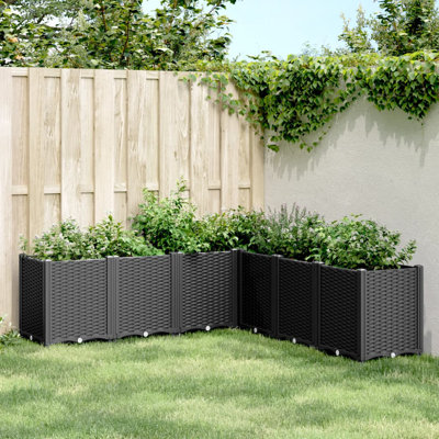 Munir Planter Box