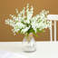 Tiges de fleurs artificielles blanches au muguet