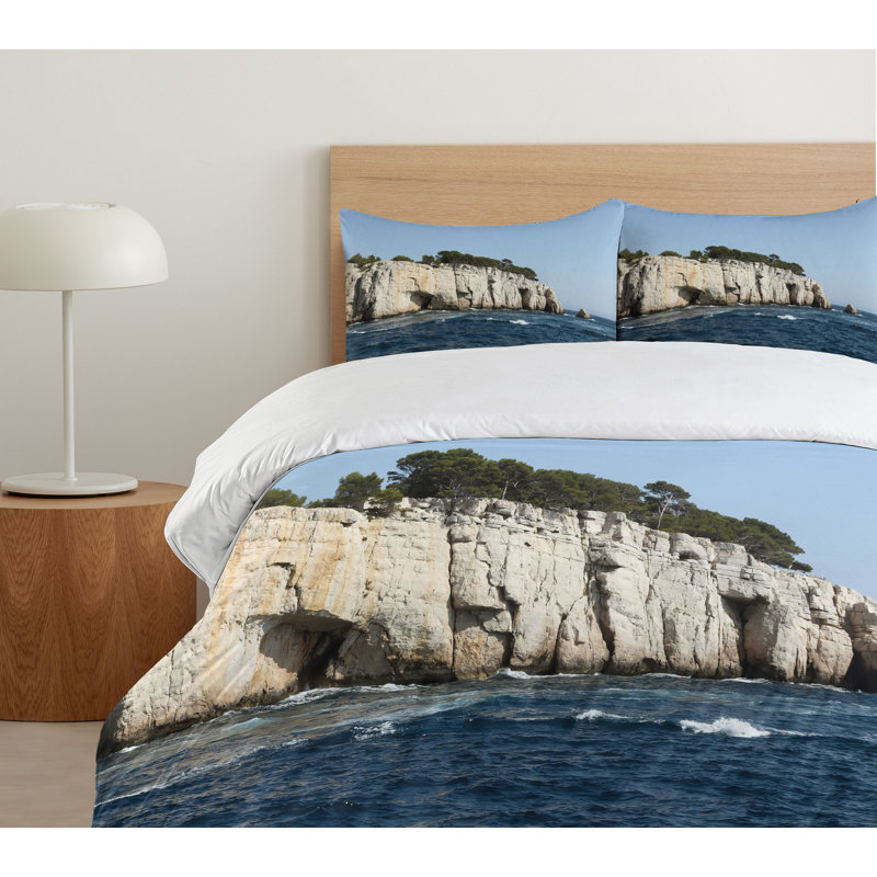 Queen Size Pale Sky Blue and Multicolor Coastal Duvet Cover Set