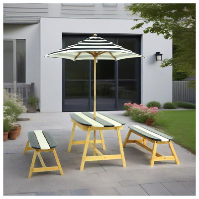 Table de pique-nique en bois pour enfants avec parasol rayé bleu et blanc, ensemble de jeu intérieur / extérieur