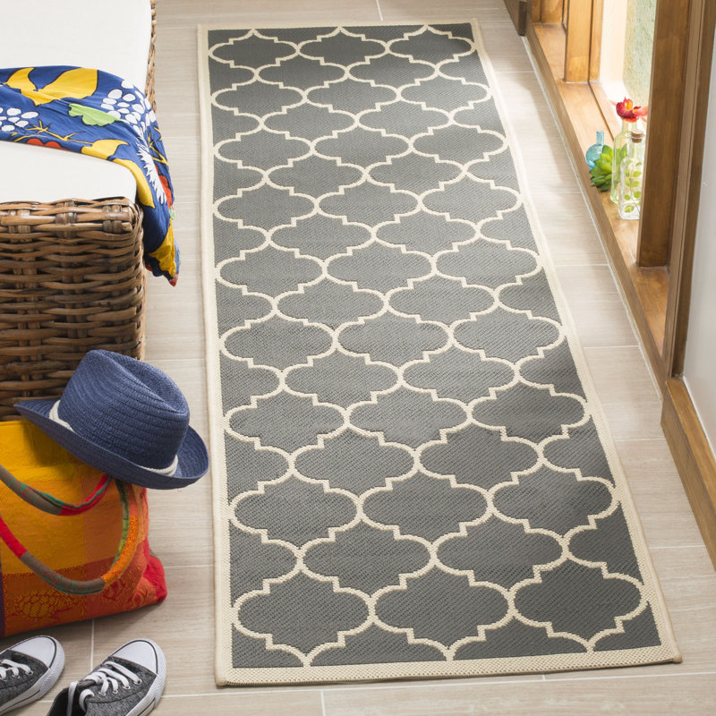 Kerns Geometric Area Rug, Runner 69 x 201 cm
