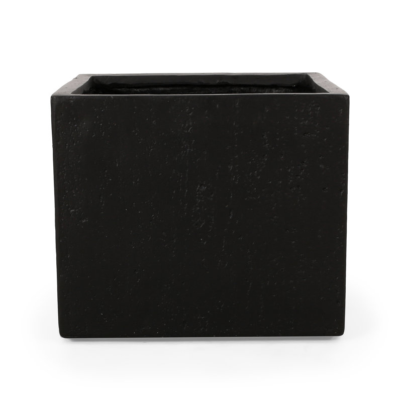 L 22 Planter Box, Black
