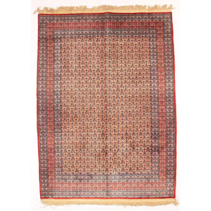 Fine Isfehan Rug 5'5" X 7'3