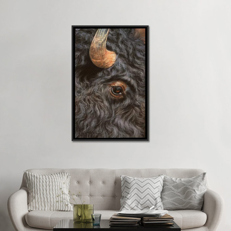 «Bison Close-Up» par David Stribble, impression sur toile tendue, H 60 po x l 40po x P 1,5 po, Toile avec cadre noir