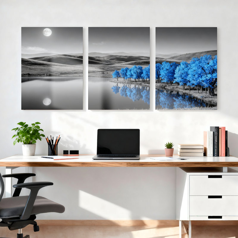 Ensemble de 3 toiles murales imprimées représentant un paysage en noir et blanc avec des arbres bleus, H 24 po x l 48 po