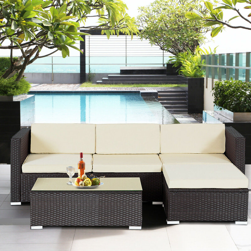 Ensemble de patio complet en rotin 5 pièces avec coussins Ledbury, Brun