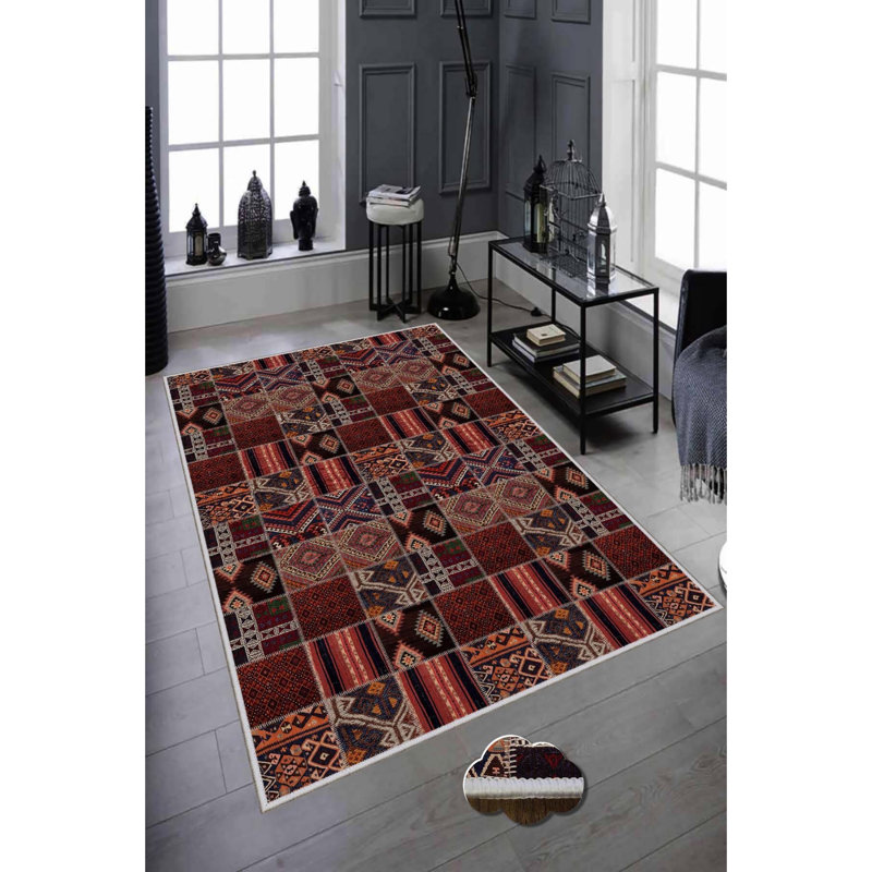 Tapis rectangulaire rouge / brun / noir en polyester tissé à la machine 3 pi 11 po x 5 pi 11 po Patchwork Chauncey