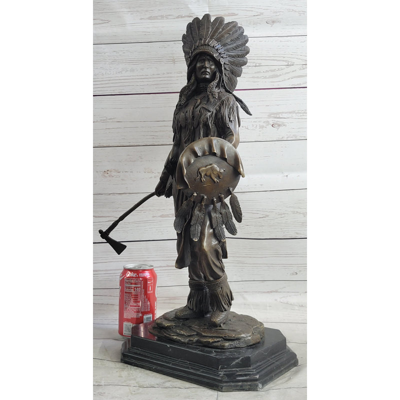Figurines et sculptures
